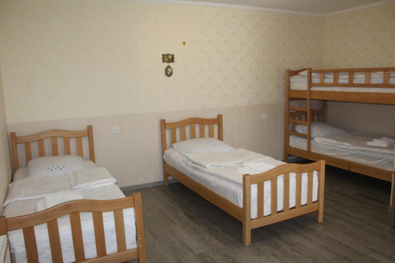 Roza Guesthouse Kazbegi Exterior foto